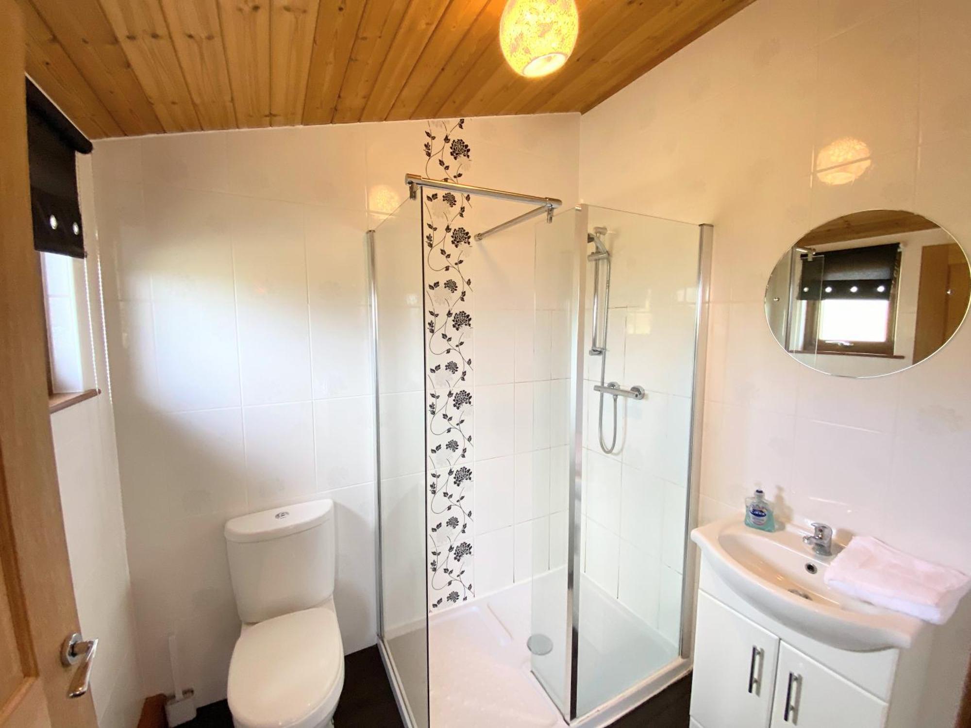 Torridon 12 With Private Hot Tub - Fife - Loch Leven - Lomond Hills Villa Kelty Dış mekan fotoğraf